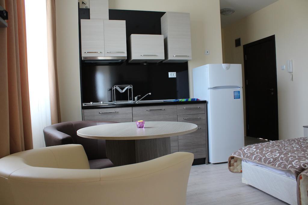 Brilliant Aparthotel Sozopol Exteriör bild