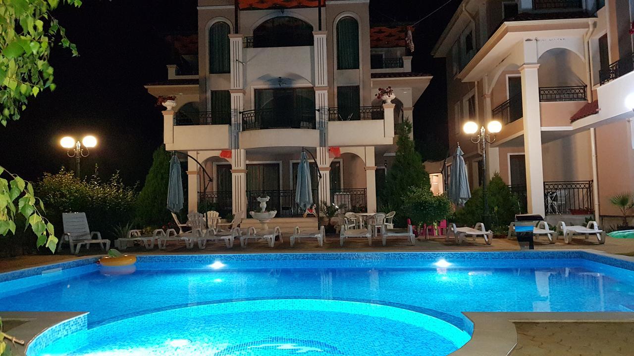 Brilliant Aparthotel Sozopol Exteriör bild