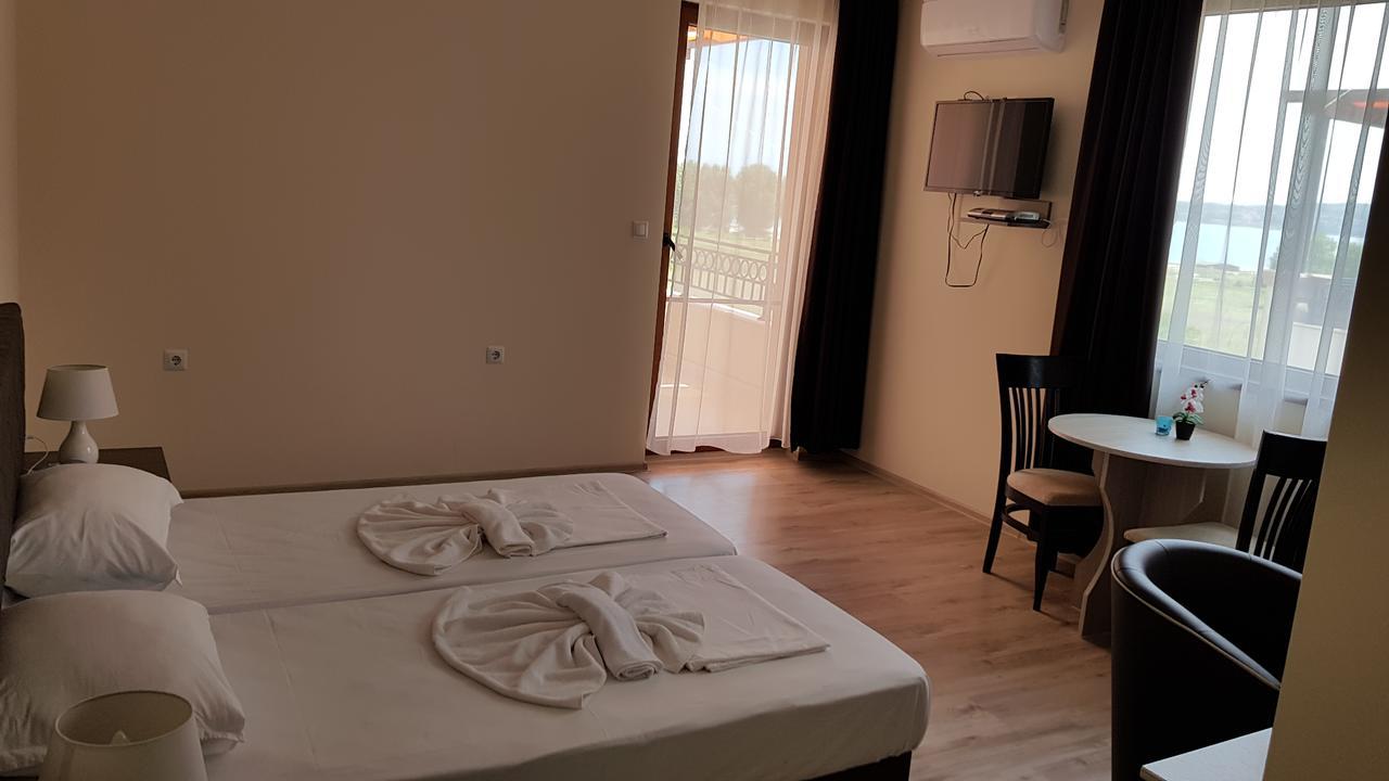 Brilliant Aparthotel Sozopol Exteriör bild